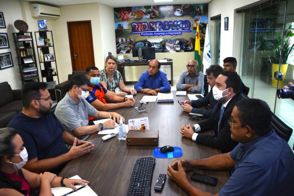 Prefeitura discute em reunião políticas habitacionais para Rio Branco 8 projeto habitacao E.D 03.05 10
