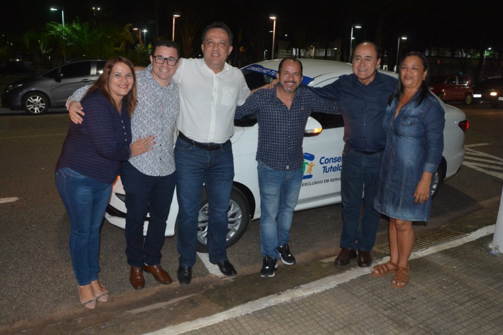 ENTREGA CARROS CONSELHOS FF 20.06 12