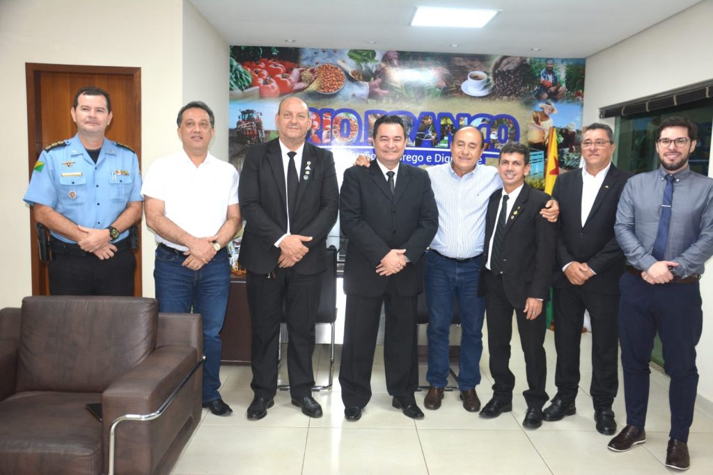 Prefeito de Rio Branco recebe convite para a cerimônia de posse da nova diretoria da Grande Loja Maçônica do Acre 3 IMG 20220603 WA0105