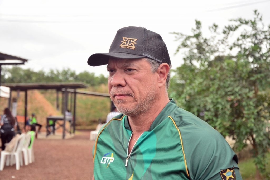 presidente da Confederação Brasileira de Tiro Prático, Hwaskar Fagundes,