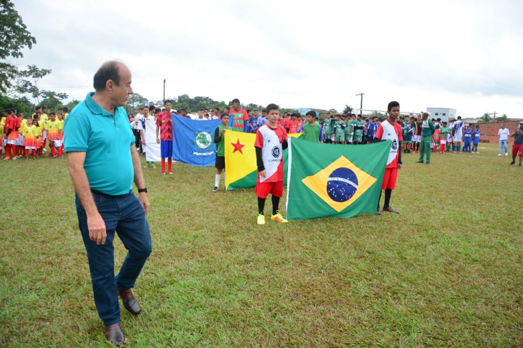 Prefeito de Rio Branco participa de encontro das escolinhas de futebol de base comunitárias no Bujari 2 IMG 20220619 WA0044