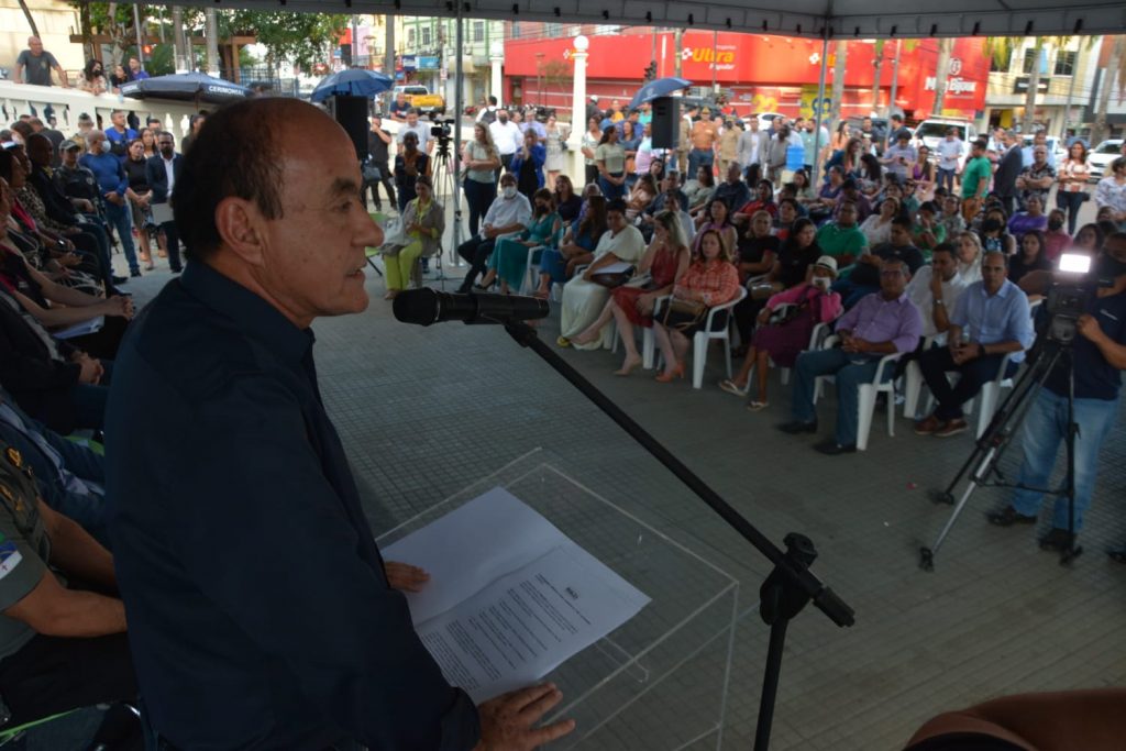 Prefeito da capital acreana participa da solenidade de entrega de carros e kits para Conselhos Tutelares do Estado 1 IMG 20220620 WA0051