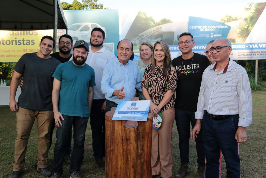 Prefeitura realiza lançamento das pedras fundamentais do Centro de Convivência do Idoso e da Casa de Apoio e Acolhimento 1 PEDRA CENTRO IDOSOVF 30.06 6