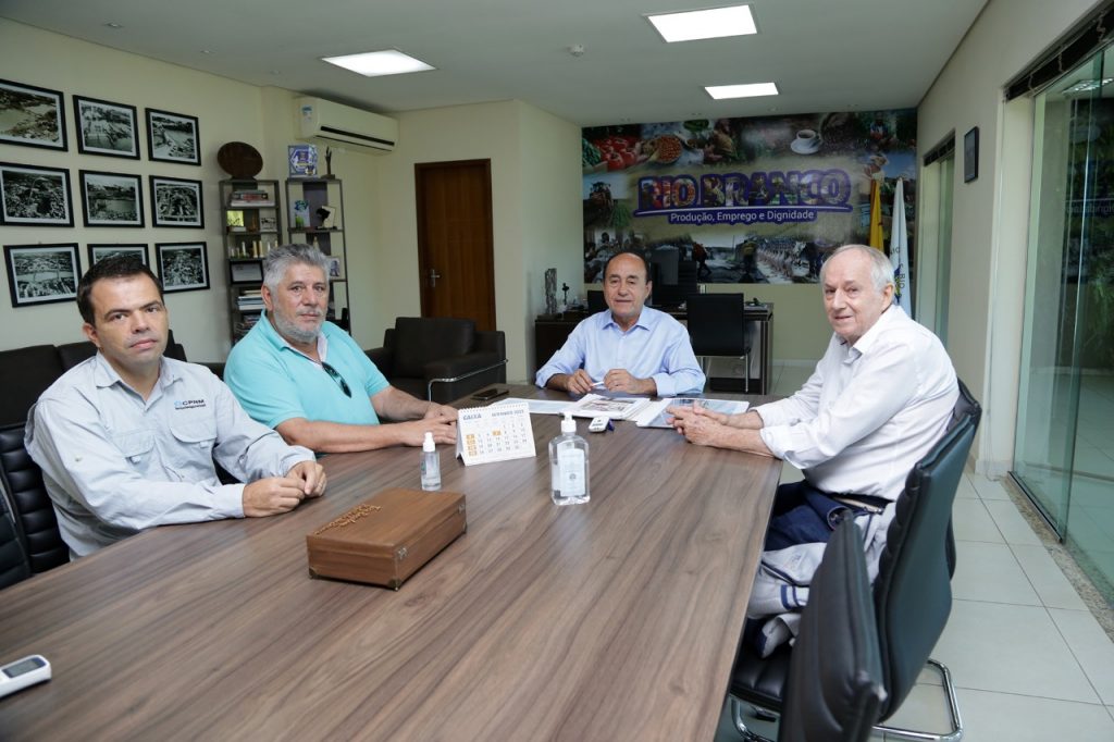 Serviço Geológico do Brasil iniciará pesquisa de solo para auxiliar no abastecimento de água Rio Branco 1 cprm 19.07.22 1