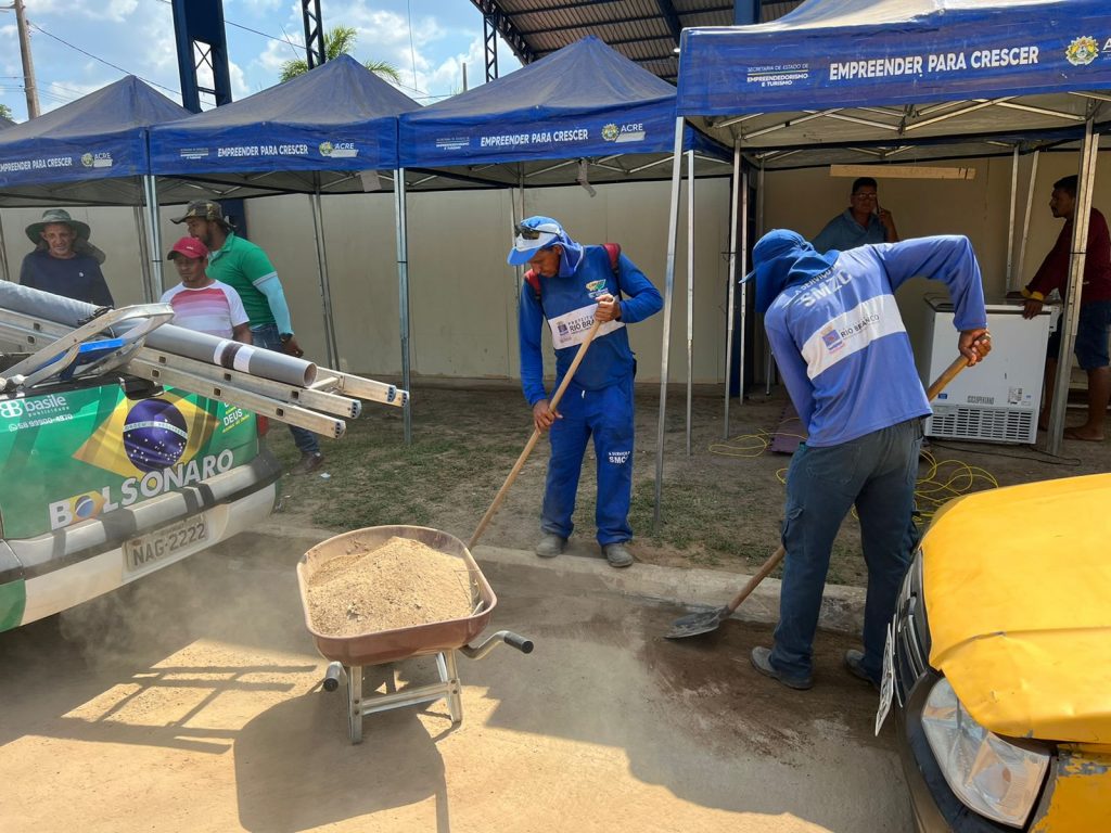 Prefeitura de Rio Branco realiza limpeza geral para a Expoacre 2022 1 limpeza geral para a Expoacre 2022 2