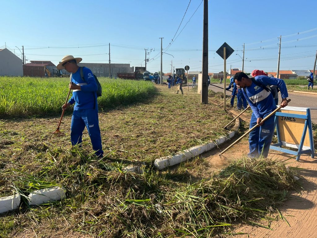 Loteamento Bom Sucesso recebe serviços de limpeza geral 6 Loteamento Bom Sucesso 2
