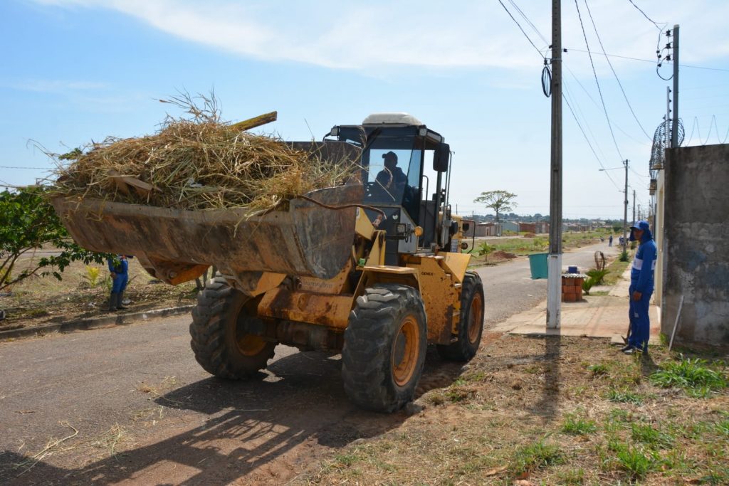 Prefeitura de Rio Branco realiza mutirão de limpeza no bairro Bom Sucesso 1 MUTIRAO BOM SUCESSOED 20.08 14