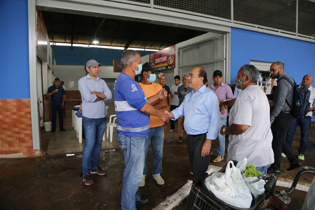 visita ao mercado da seis de agosto val fernandes 5 1