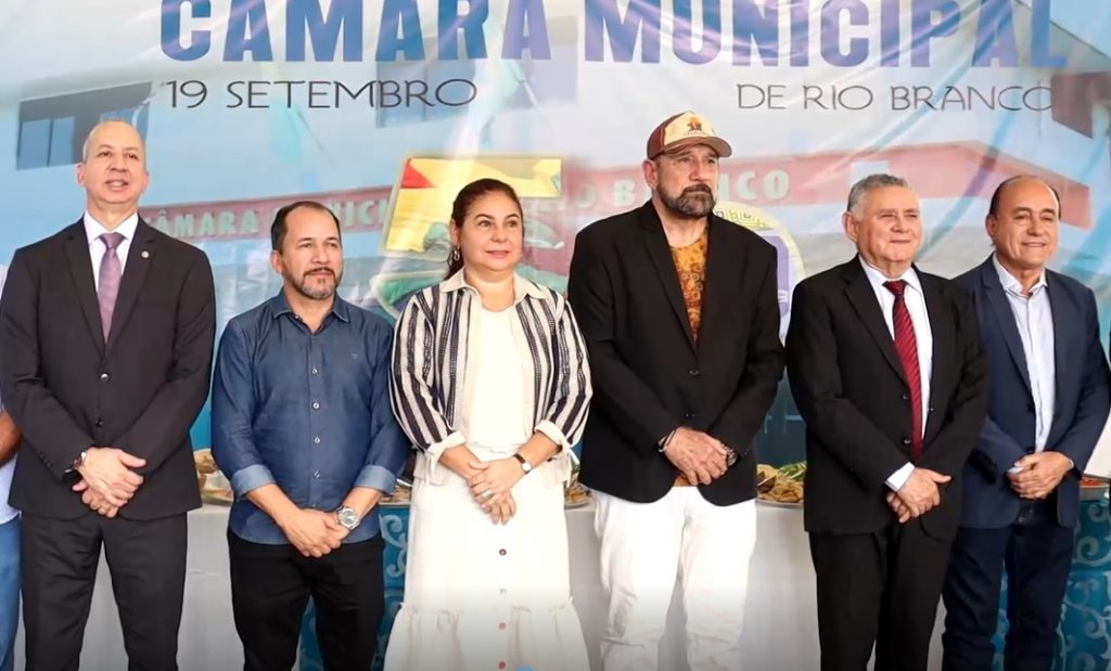 Prefeito de Rio Branco prestigia os 59 anos da Câmara Municipal de Rio Branco 4 Sem titulo