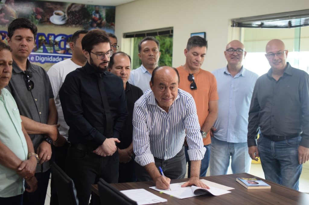 Prefeito de Rio Branco sanciona duas Leis que irão impactar sobremaneira a vida dos rio-branquenses 1 2533cbba 601e 42f2 a42d 9dd0a0ee51e1
