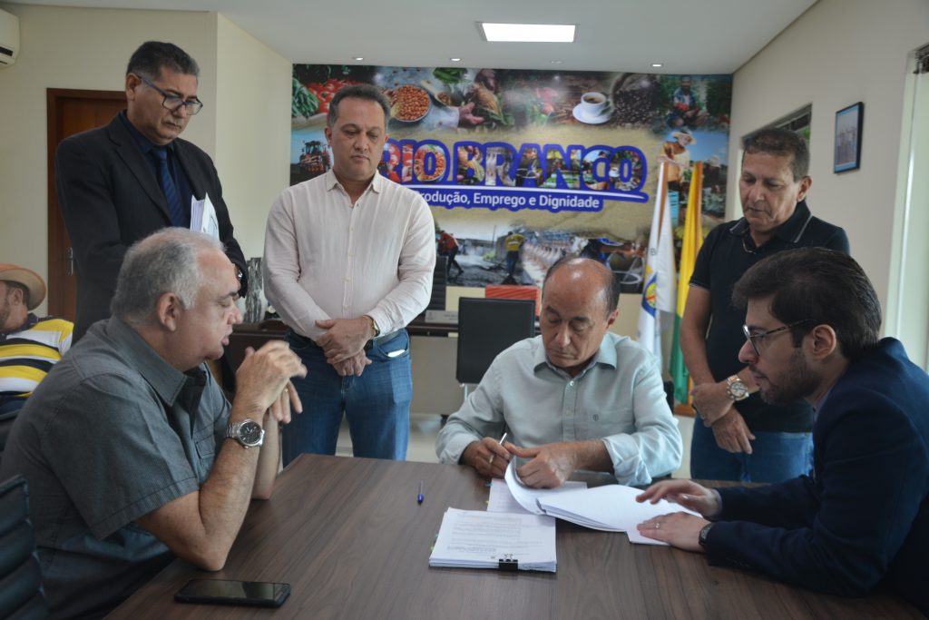Prefeitura envia à CPL processo licitatório do transporte público 6 Plano de Incentivo a AposentadoriaED 3 1
