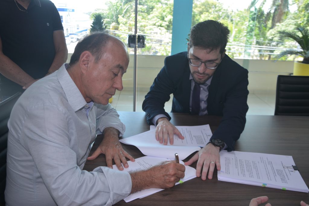 Prefeitura de Rio Branco assina Plano de Incentivo à Aposentadoria Voluntária para os servidores municipais 2 Plano de Incentivo a AposentadoriaED 4 1