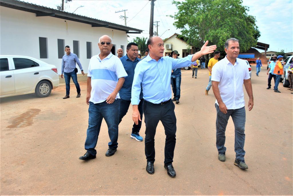 Prefeito de Rio Branco visita usina de asfalto da Emurb para agradecer aos funcionários pelo empenho em 2022 9 Usina asfalto emurb ED 11
