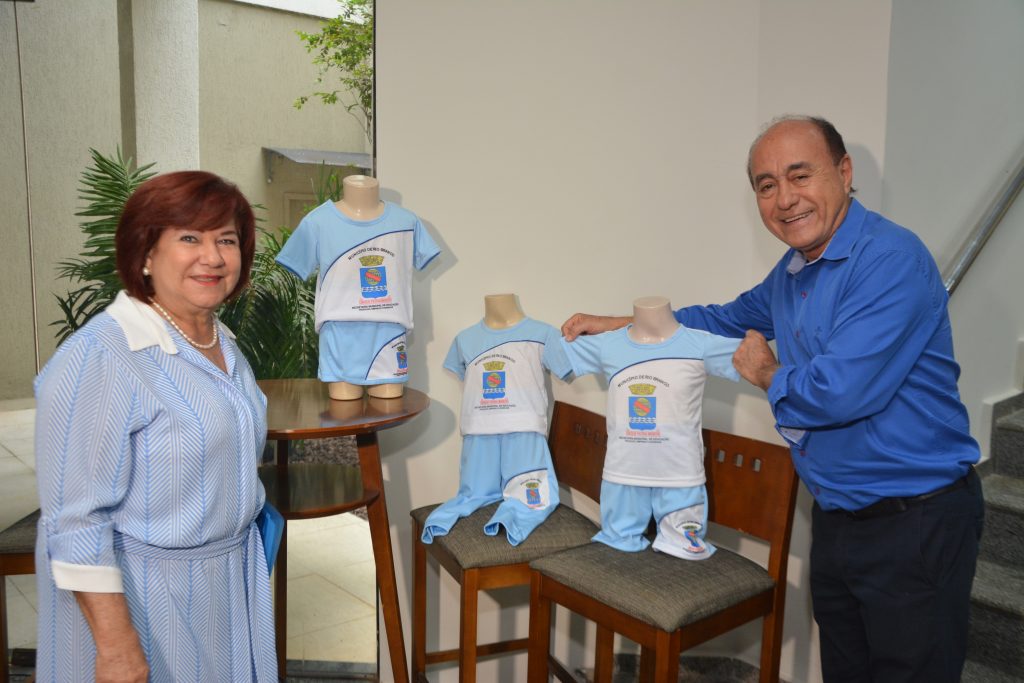 Prefeitura de Rio Branco inicia entrega de kit fardamento para alunos da rede municipal 1 DSC 0187