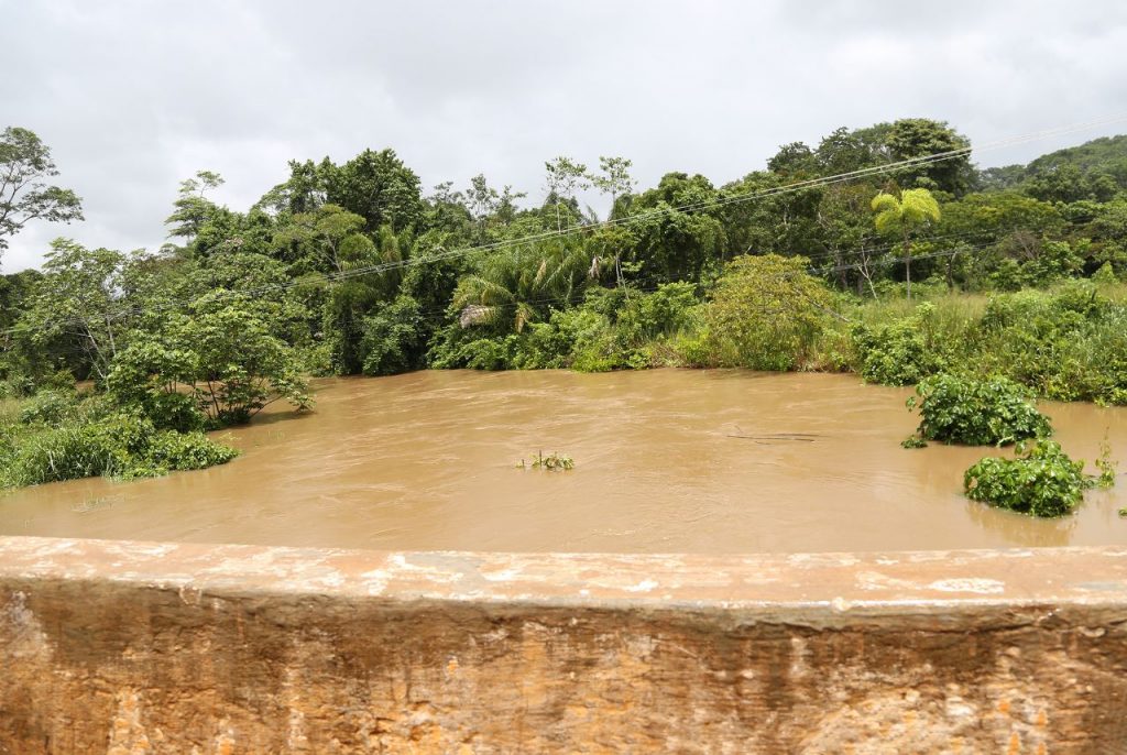 Prefeitura de Rio Branco presta assistência às famílias atingidas pelo nível do Igarapé São Francisco 6 Igarape Sao Francisco Val Fernandes 2