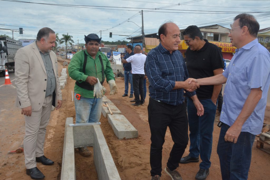 Prefeito de Rio Branco realiza visitas técnicas na Regional 6 de Agosto 5 Via Chico Mendes ED 4