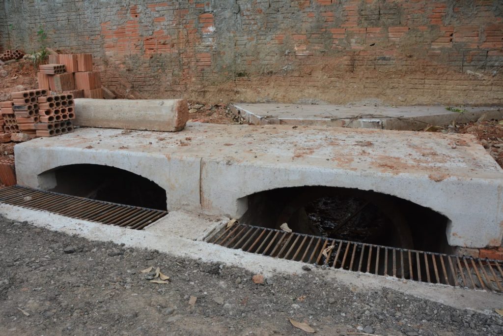 Moradores do bairro da Paz ficam felizes com serviço de drenagem realizado pela Prefeitura de Rio Branco 3 Emurb ED 16