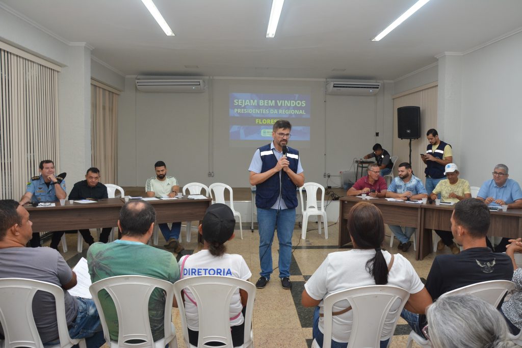 Prefeitura realiza reunião de alinhamento com líderes comunitários da Regional Floresta 2 Regional Floresta ED 14