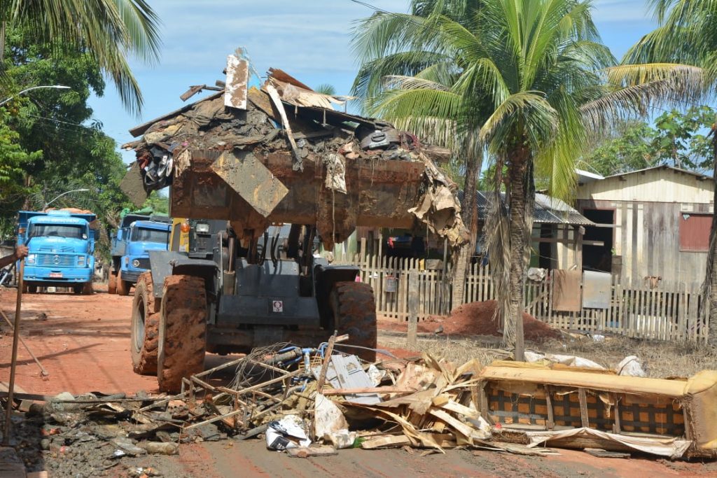 LIMPEZA BAIRRO AYRTON SENAED13 18