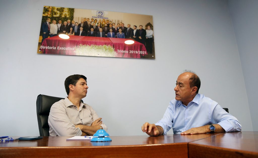 Prefeito Rio Branco visita presidente da Acisa e consolida laços de parceria e incentivo ao setor 1 prefeito reuniao ACISA foto val fernandes 4