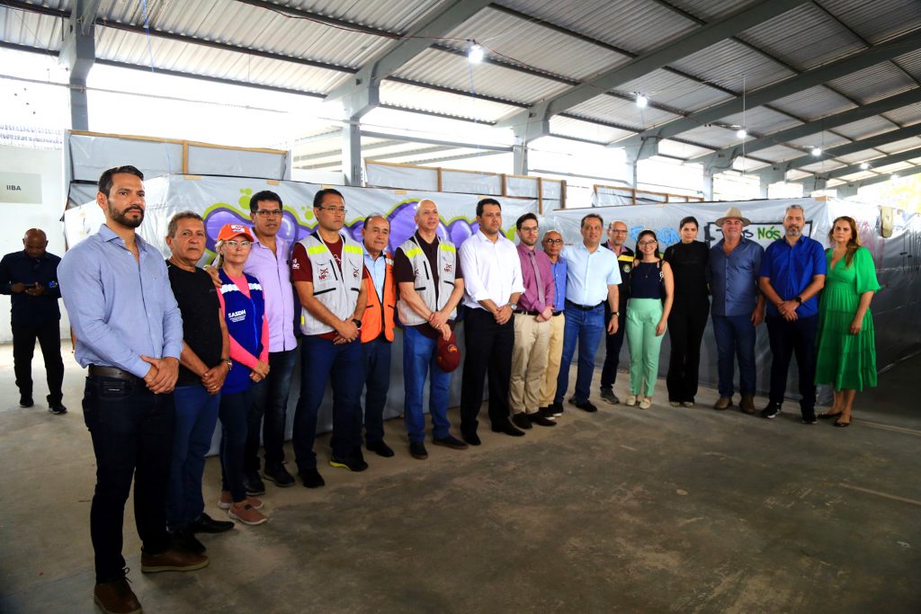 Órgãos fiscalizadores do Estado visitam instalações do parque de exposições e elogiam Prefeitura de Rio Branco 2 visita prefeito e autoridades foto val fernandes 6