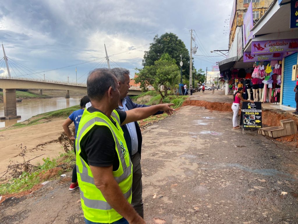Prefeitura de Rio Branco realiza vistoria no Calçadão Raimundo Escócio 1 46f49fd0 32b4 41ce 8adb fb0ccafbde98