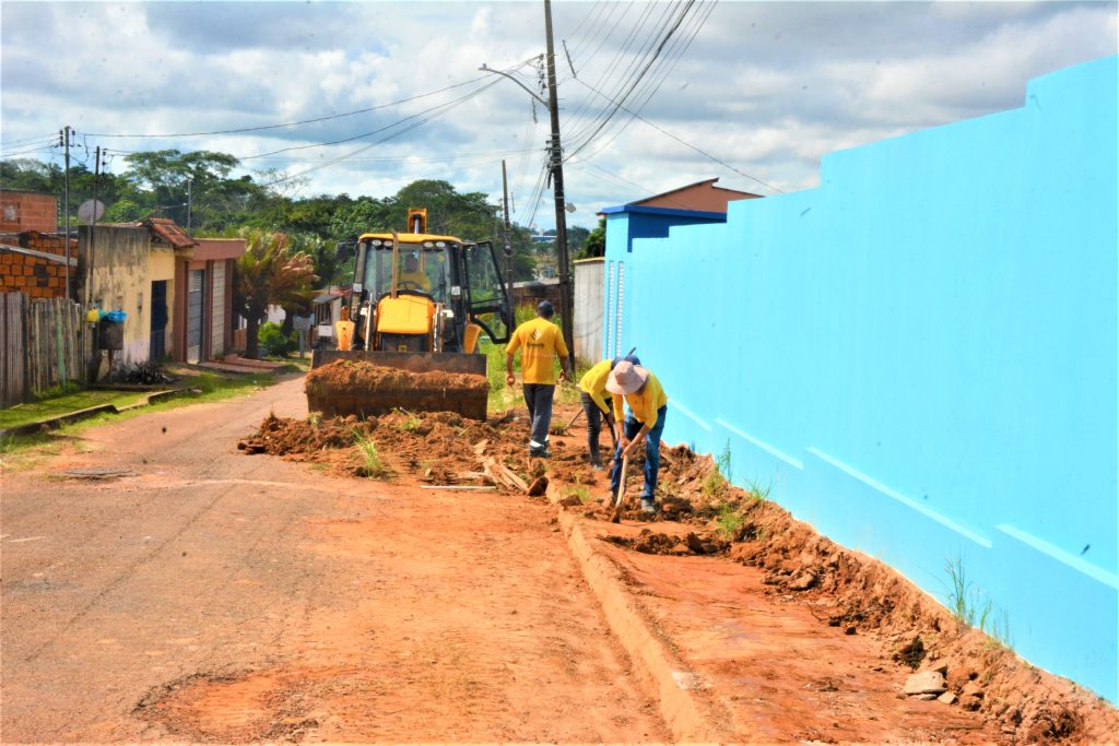 Prefeitura de Rio Branco realiza construção de calçada da nova Unidade Básica de Saúde do Portal da Amazônia 2 CALCADA PORTAL DA AMAZONIA ED04.05 16