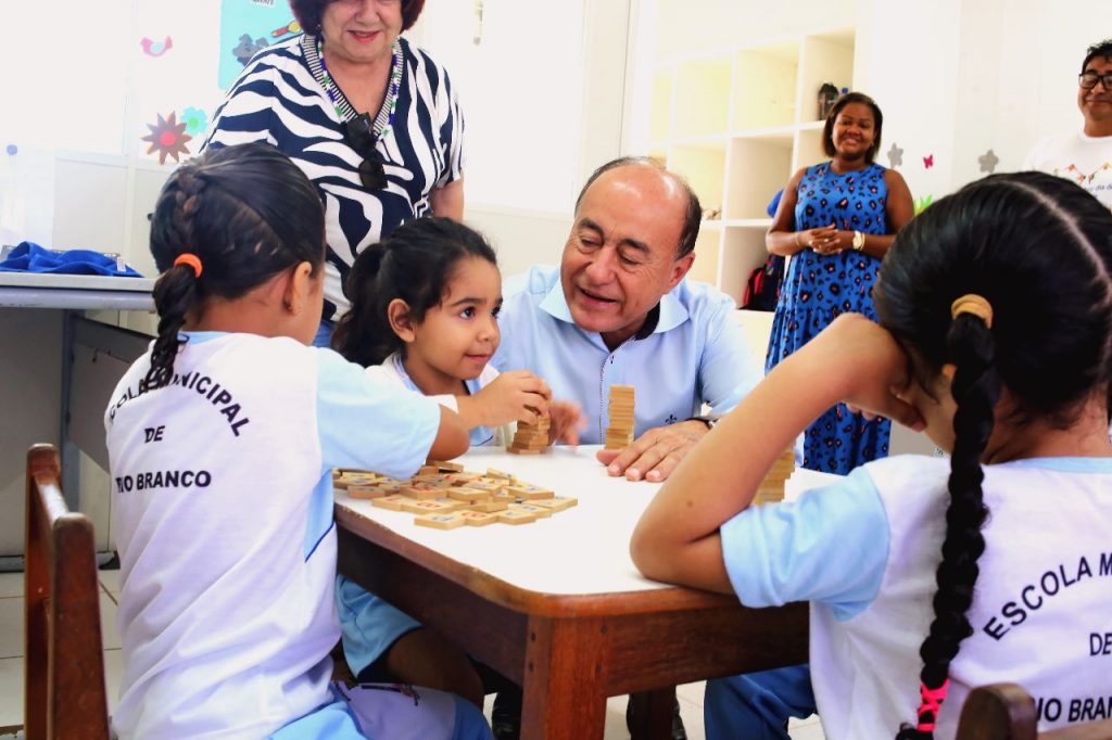 Prefeito visita Centro de Educação Infantil no bairro Cidade do Povo 7 CEI 10