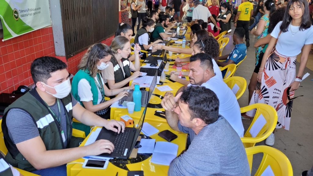 Prefeitura e Defensoria Pública promovem mutirão de atendimento no Terminal Urbano 2 Defensoria publica JL 3