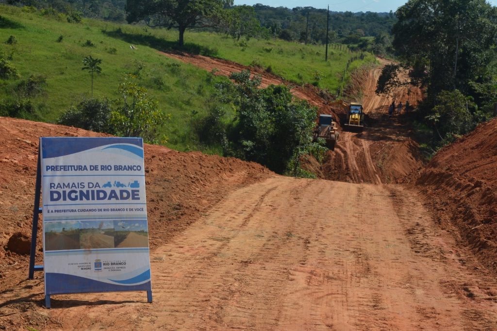 Obras de recuperação de ramais no polo Geraldo Fleming estão aceleradas 1 Geraldo Fleming 24