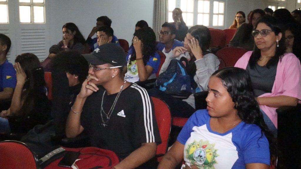 PALESTRA SOBRE TABACO CERB JL 25.05 4