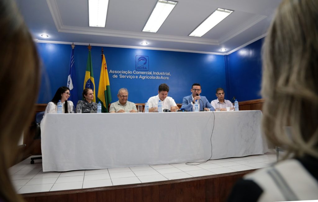 Coletiva Acisa 3