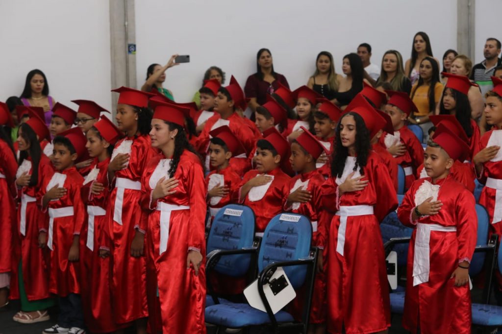 Alunos do quinto ano da Escola Anice Dib Jatene concluem etapa fundamental 5 Formatura Escola Adib Jatene 24 1