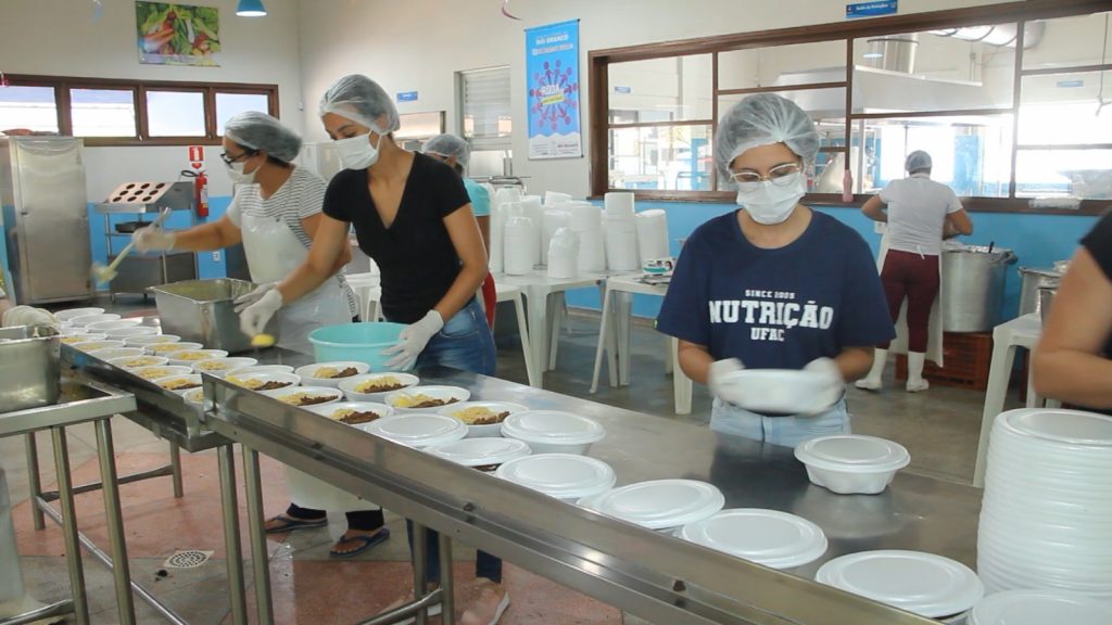 Prefeitura de Rio Branco leva atendimento e acolhimento às vítimas da enchente 2 Atendimento vitimas da enchente 1