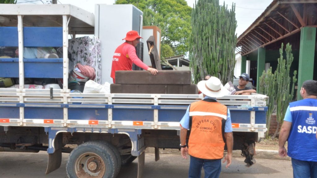 Prefeitura de Rio Branco começa a receber desabrigados no Parque de Exposições 1 Desabrigados no Parque de Exposicoes 8 e1708976527817