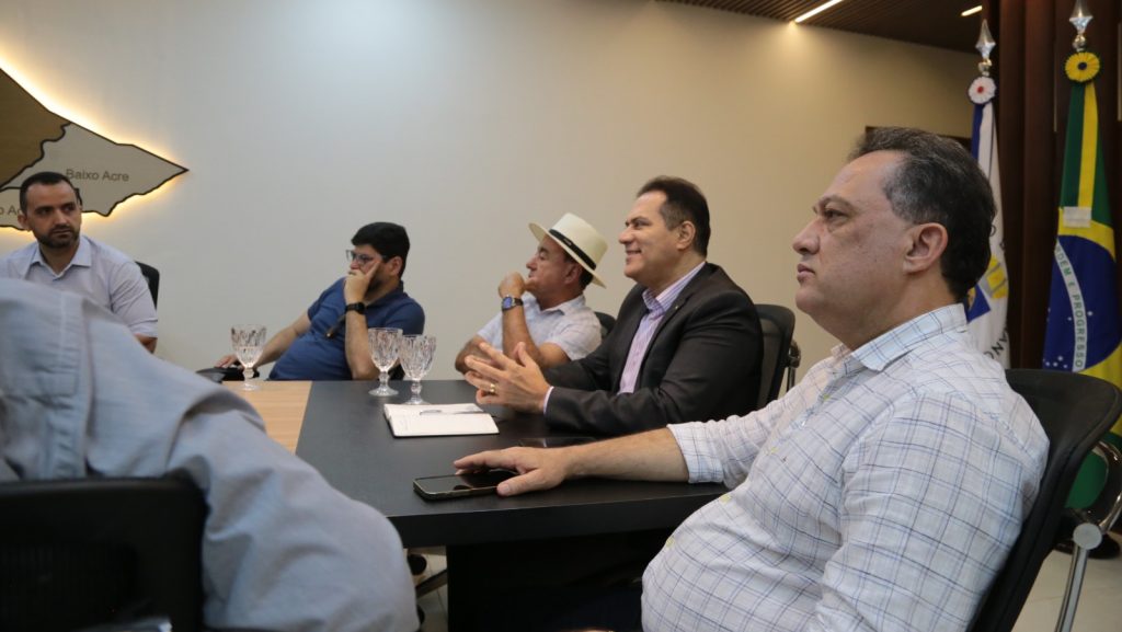 REUNIAO TCE XCGUXPREFEITURA16 6 e1708116539247
