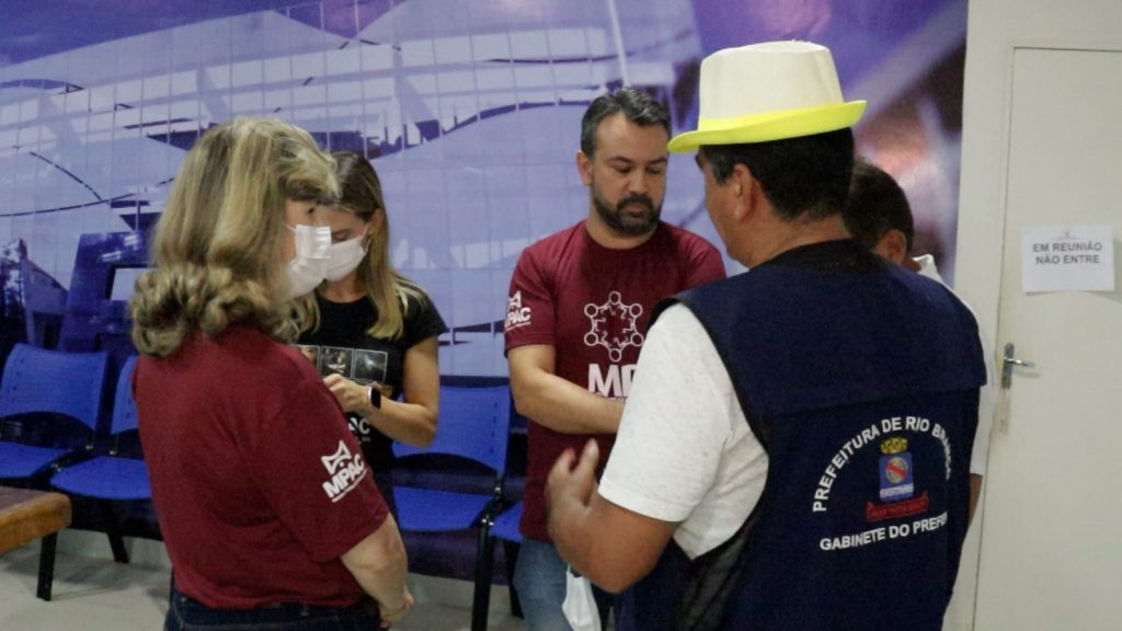 MPAC parabeniza Prefeitura por ação humanitária em relação aos desabrigados da enchente 7 MPAC 5