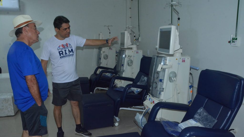 Prefeito visita Hospital do Rim 15 e1710768604664
