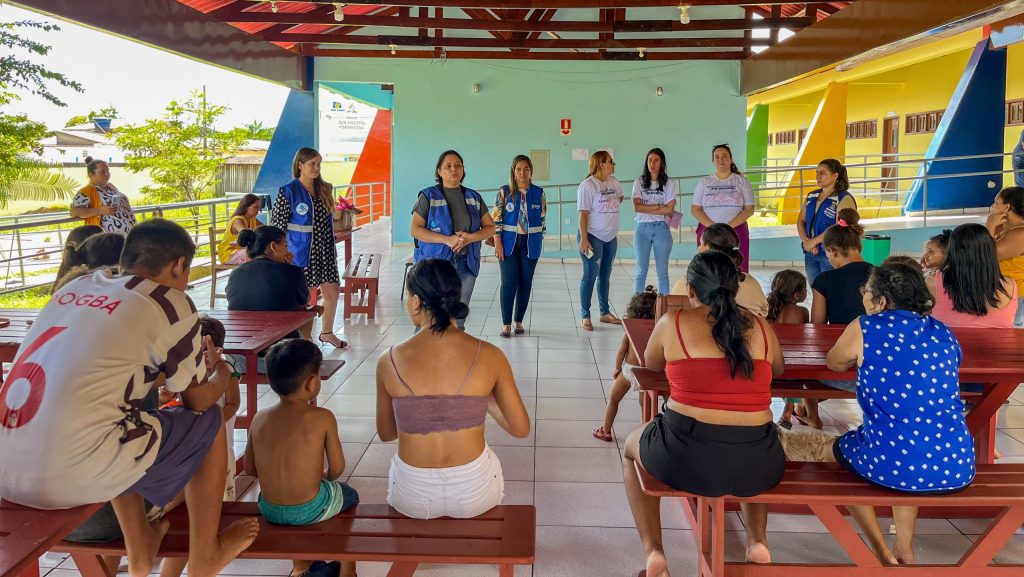 Saerb realiza entrega de kits femininos em ação solidária pelo Dia Internacional da Mulher 1 Saerb dia da Mulher 14 scaled e1710259007743