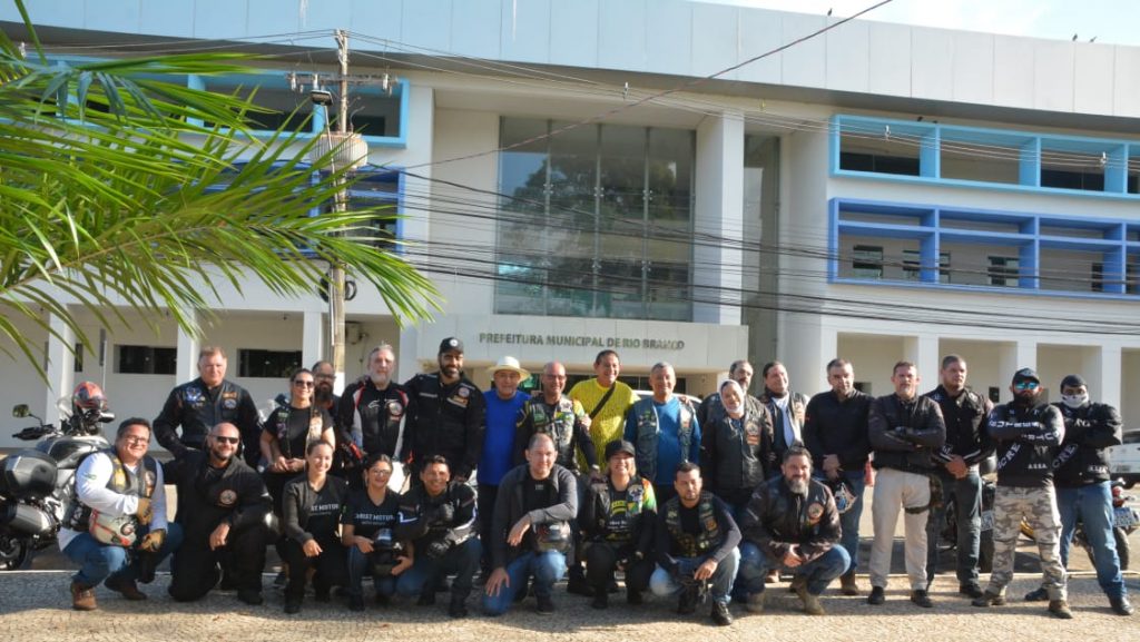Clube de motoqueiros solicita apoio da Prefeitura para fomento do turismo no Acre 1 Bodes do asfalto 7 e1714374959347