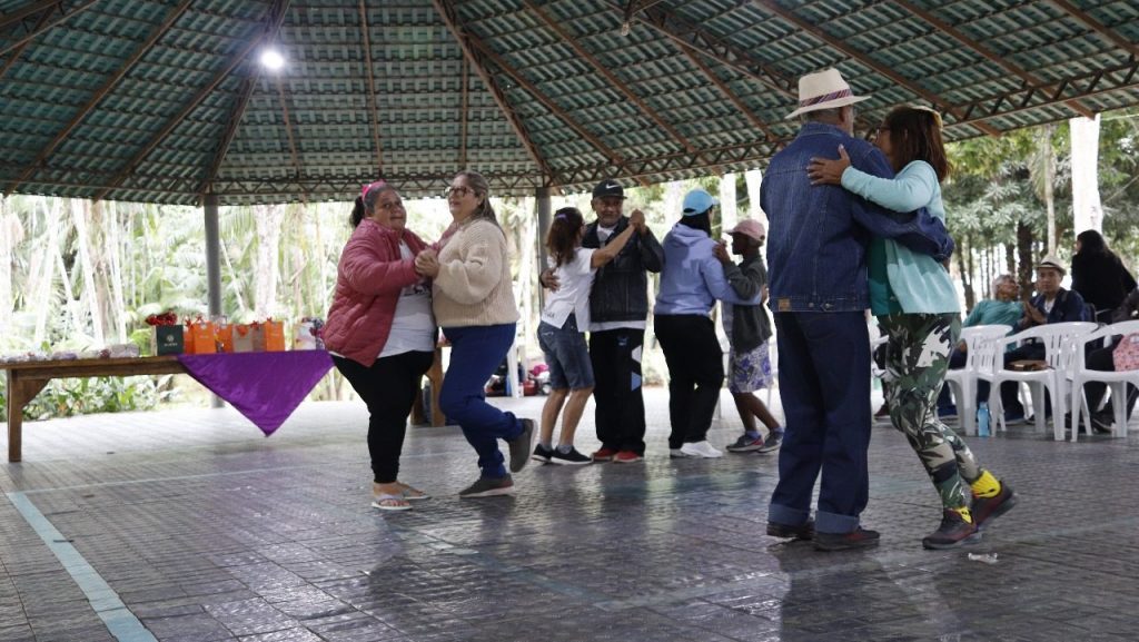 Prefeitura de Rio Branco celebra Mês das Mães com evento especial no Horto Florestal 1 ACAO MAES HORTOMA 28 43 e1716927091227