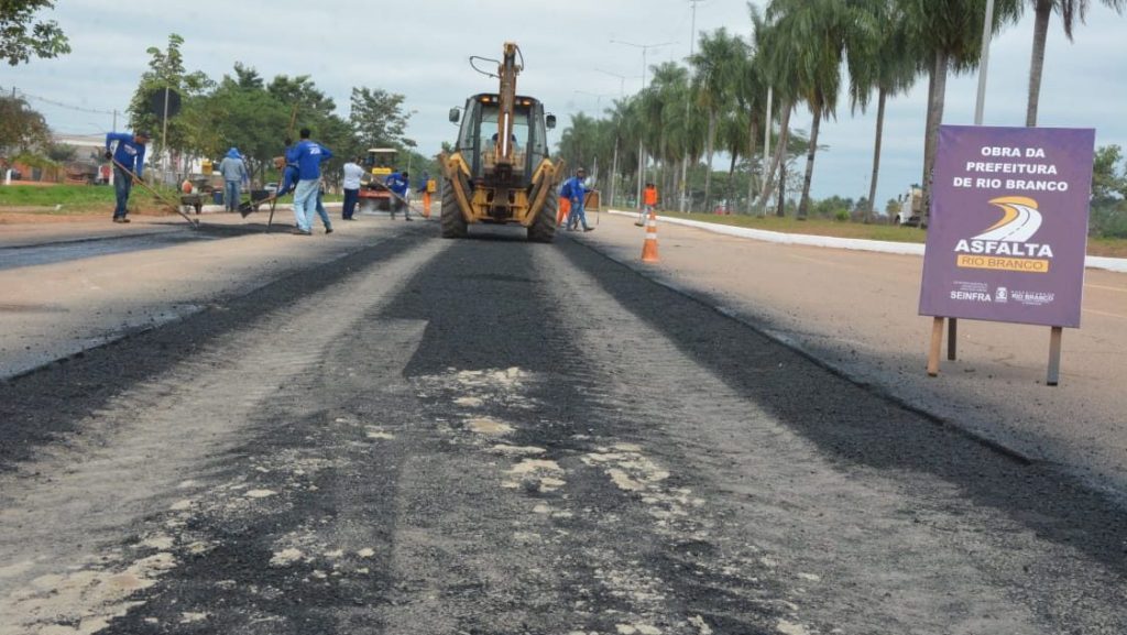 Programa Asfalta Rio Branco continua avançando na capital acreana 1 ASFALTA RIO BRANCO AMADEO BARBOSAED27 9 e1716842668162