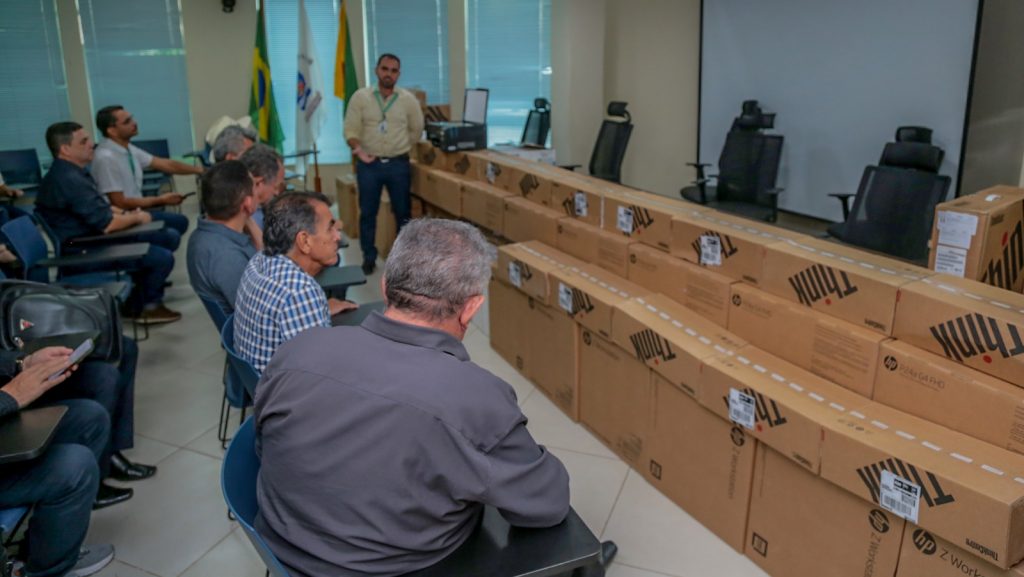 ENTREGA COMPUTADORES VF 14 10 e1715723121168
