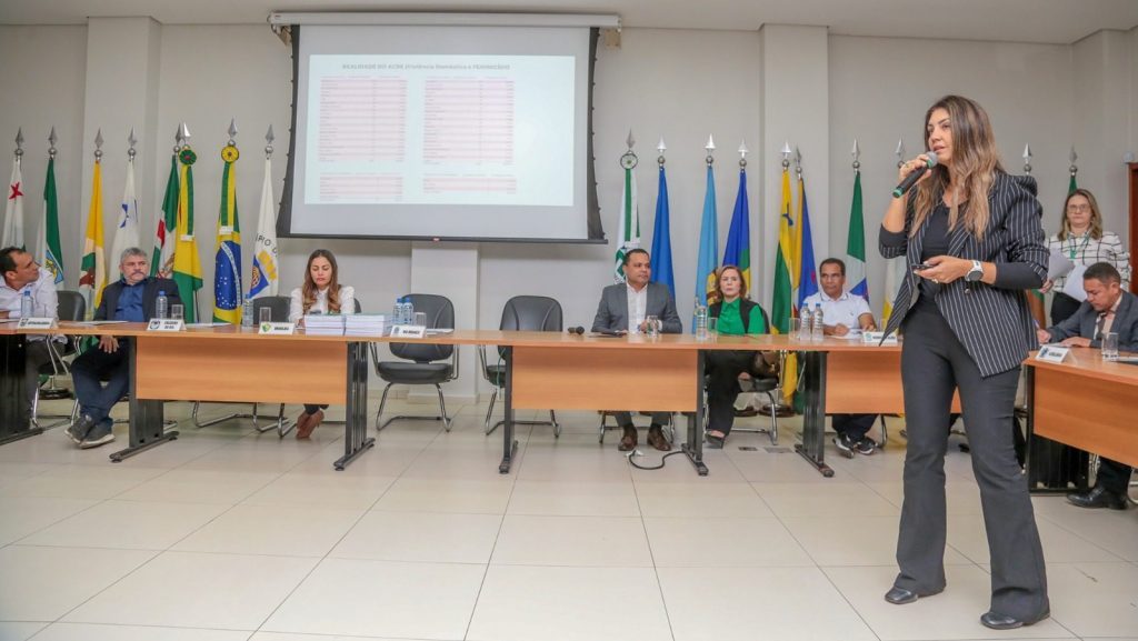 1ª Assembleia Geral Extraordinária do Consórcio Intermunicipal de Resíduos Sólidos do Acre é realizada na Amac 4 ENTREGA VANS AMACVF 29 5 e1717014529846