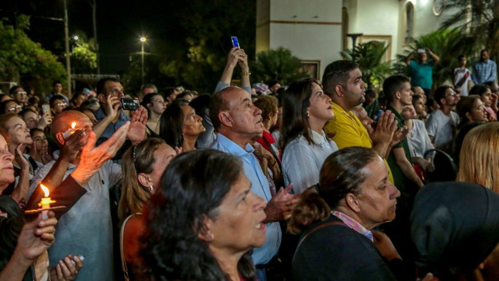 Prefeito de Rio Branco participa de missa e procissão de Corpus Christi 1 PROCISSAO CORPUS CHRISTVF 30 13 e1717183952527