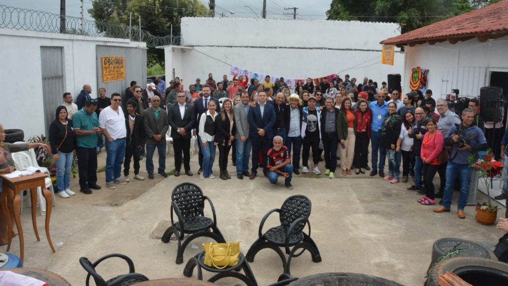 Prefeitura de Rio Branco é parceira do projeto “Reciclando Vidas, transformando pneu em oportunidade” 3 RECICLANDO VIDAS ED 28 19 e1716928234602
