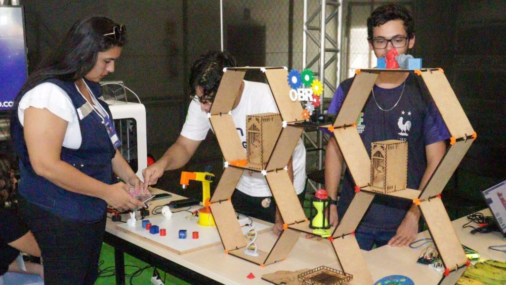 Prefeitura de Rio Branco realiza abertura da 1ª Feira TechJovem Digital – Amazônia 2024 1 TecJovem 1 1 e1718312723496