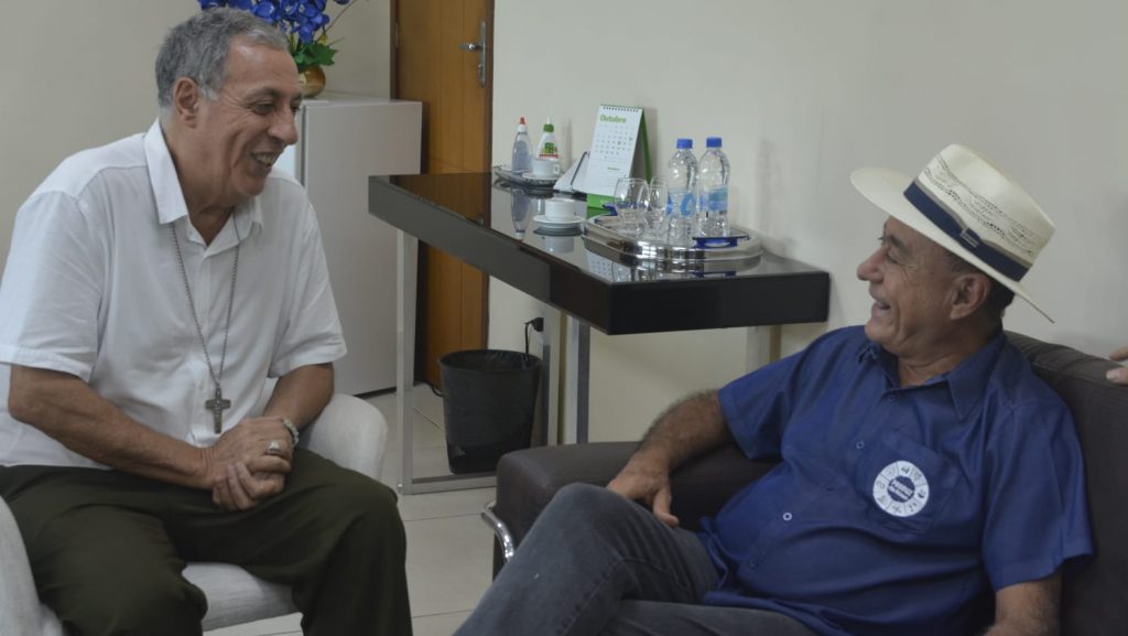 VISITA DEPUTADO E BISPO ED 17 5 e1729185847267
