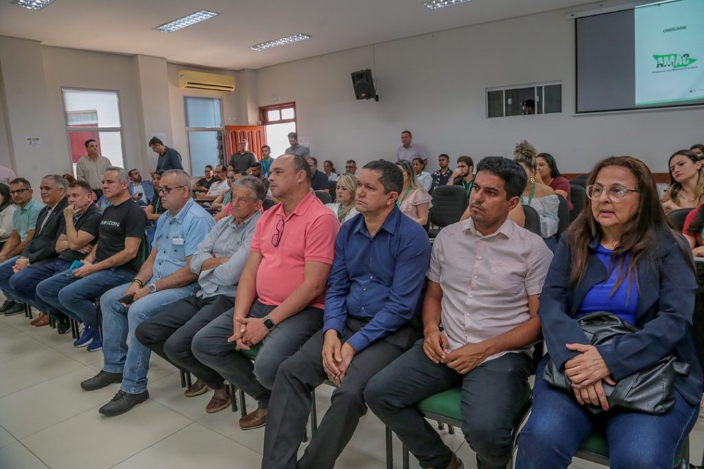 Prefeito de Rio Branco retoma presidência da Amac em Cerimônia Solene 5 Amac 11