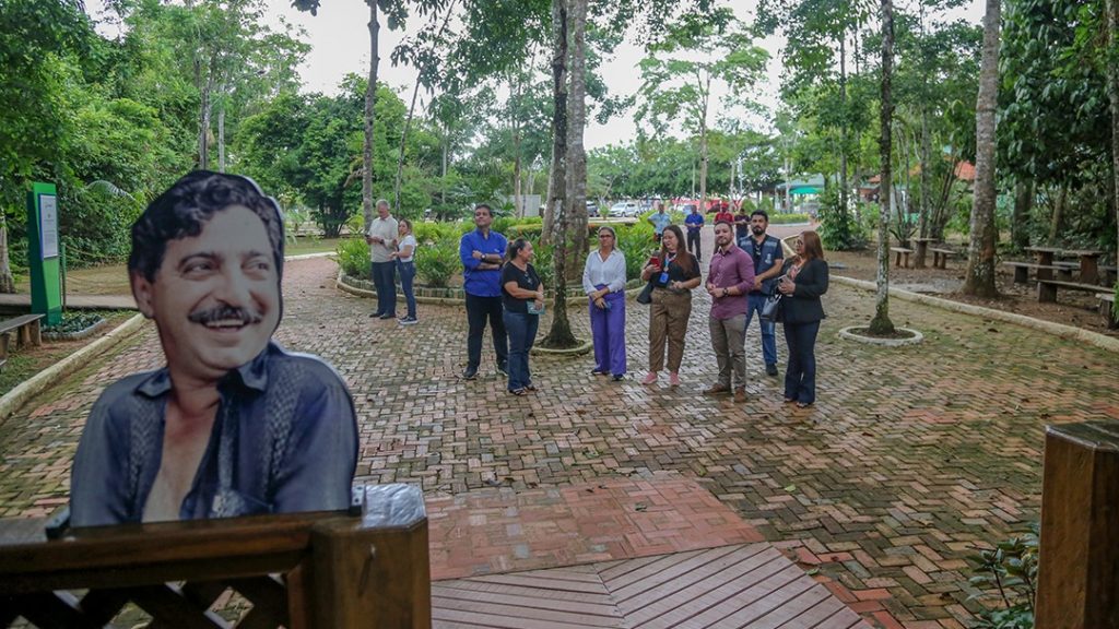 Parque Ambiental Chico Mendes recebe comitiva do Amapá para troca de experiências sobre sustentabilidade 8 Visita ao parque chico mendes comitiva Amapa 18 e1731097602435